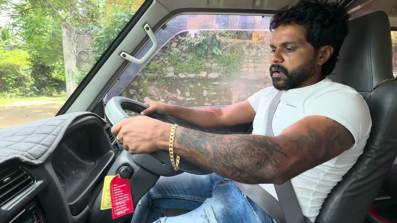 මැනවල් වාහනයක් නිවැරදිව ඩ්‍රයිවින් කරමු