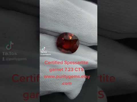 Intense orange spessartite