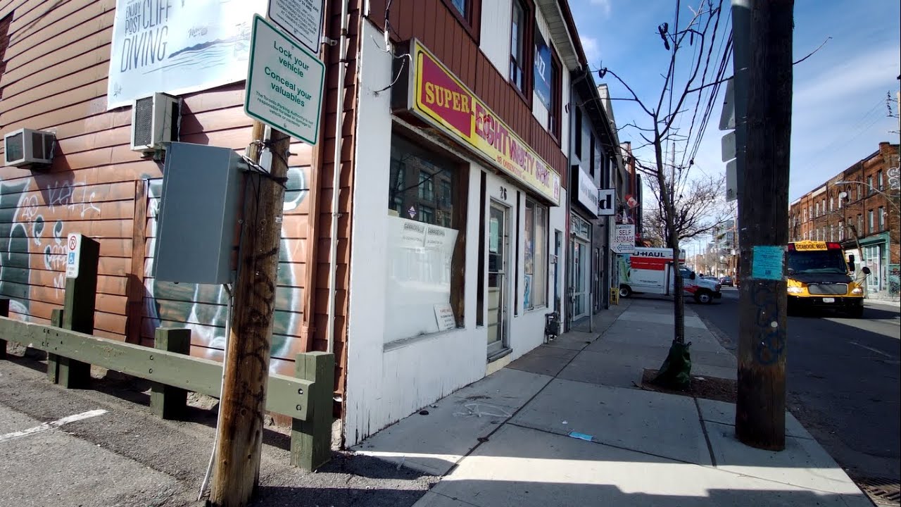 Ossington Strip Walking Tour - Toronto, Ontario, Canada