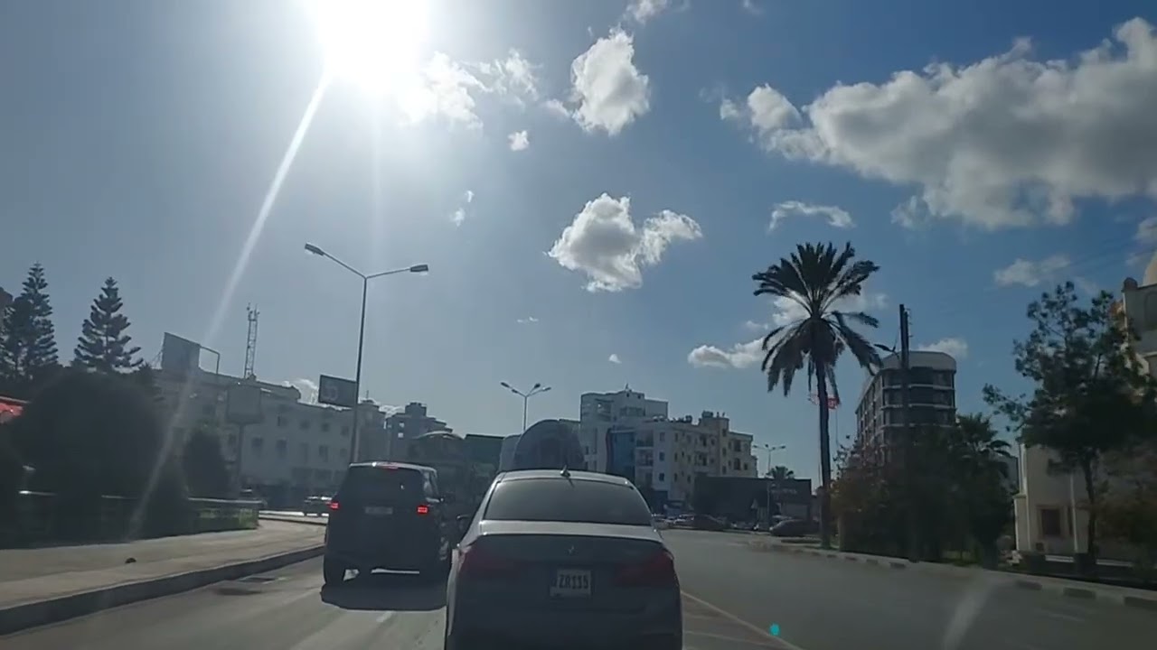 Gazimağusa'da Trafik ( kısa bir kesit ) 