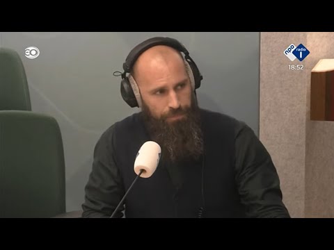 Debat over gebedsoproep | Annabel Nanninga vs Nourdeen Wildeman