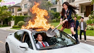 Ninguém Abordou o carro destruído! Apenas a garota pobre salvou o motorista com enxada! Mas era CEO!