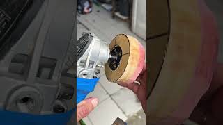 Grinder flip-flop hack – the wildest workshop ideaCrazy meets genius! #USA #WorkshopHack #ToolTrick