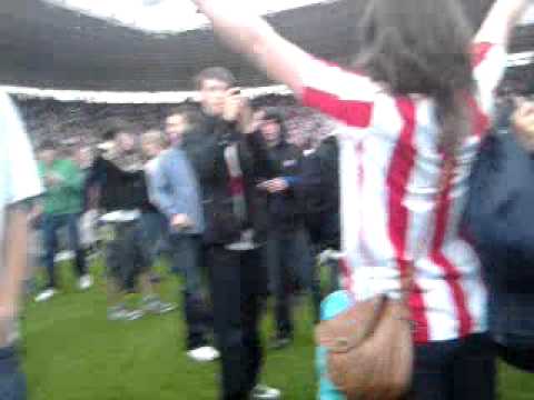 Southampton vs Walsall. Saints being promoted to the Championship.