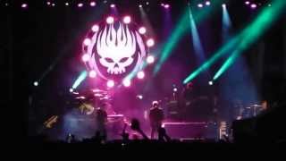 The Offspring - Pretty Fly (Rimouski 2013)