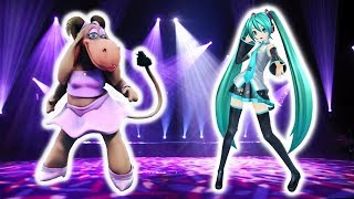 Hatsune Miku vs Holly Dolly - Ievan Polkka [MASHUP] Resimi