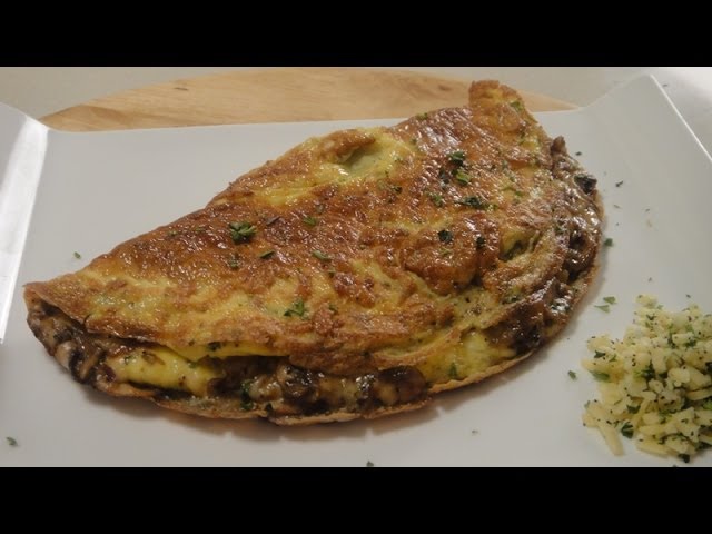 Mushroom and Cheese Stuffed Omelette | Sanjeev Kapoor Khazana