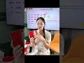 Kiki are introduce to customer how to customize logo