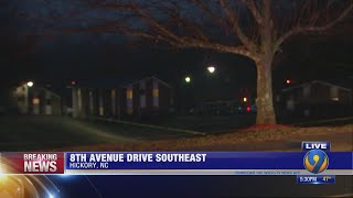 Police search for gunman after man found shot outside Hickory apartments