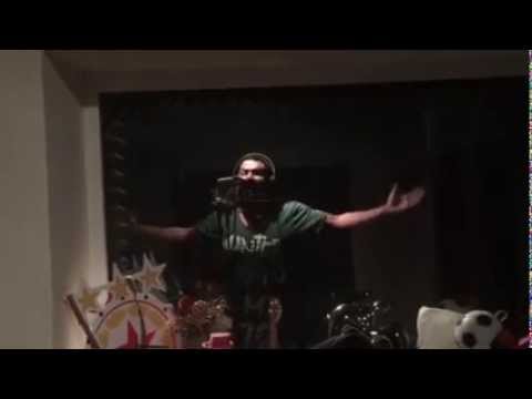 Азис пее за Преслава 