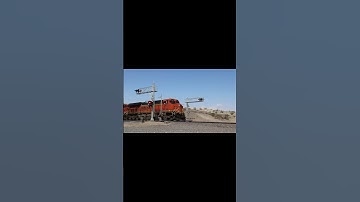 BNSF 7748 Double Stack #bnsf #shorts #bnsfrailway