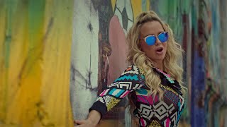 Video thumbnail of "Maja Šuput- Ne lomi mi srce (official video)"