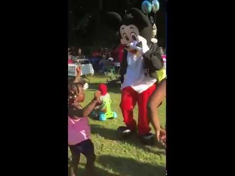 Vote No on Nae Nae Disney Version Mickey Mouse Nae Nae Disney Version Mickey Mouse & Fien