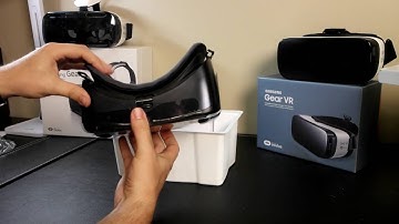 NEW Gear VR USB-C Note7 Unboxing and comparison to Consumer GearVR