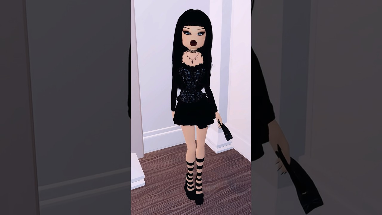 Super cute gothic outfit Idea  | Dress To Impress - YouTube