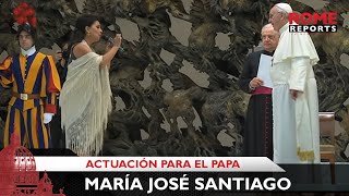 Video thumbnail of "Cantante gitana sorprende al Papa Francisco con dos canciones flamencas"