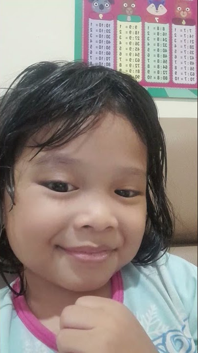 olivia abis mandi sore mandi itu sehat loh  dan seger sehat dan seger lo...