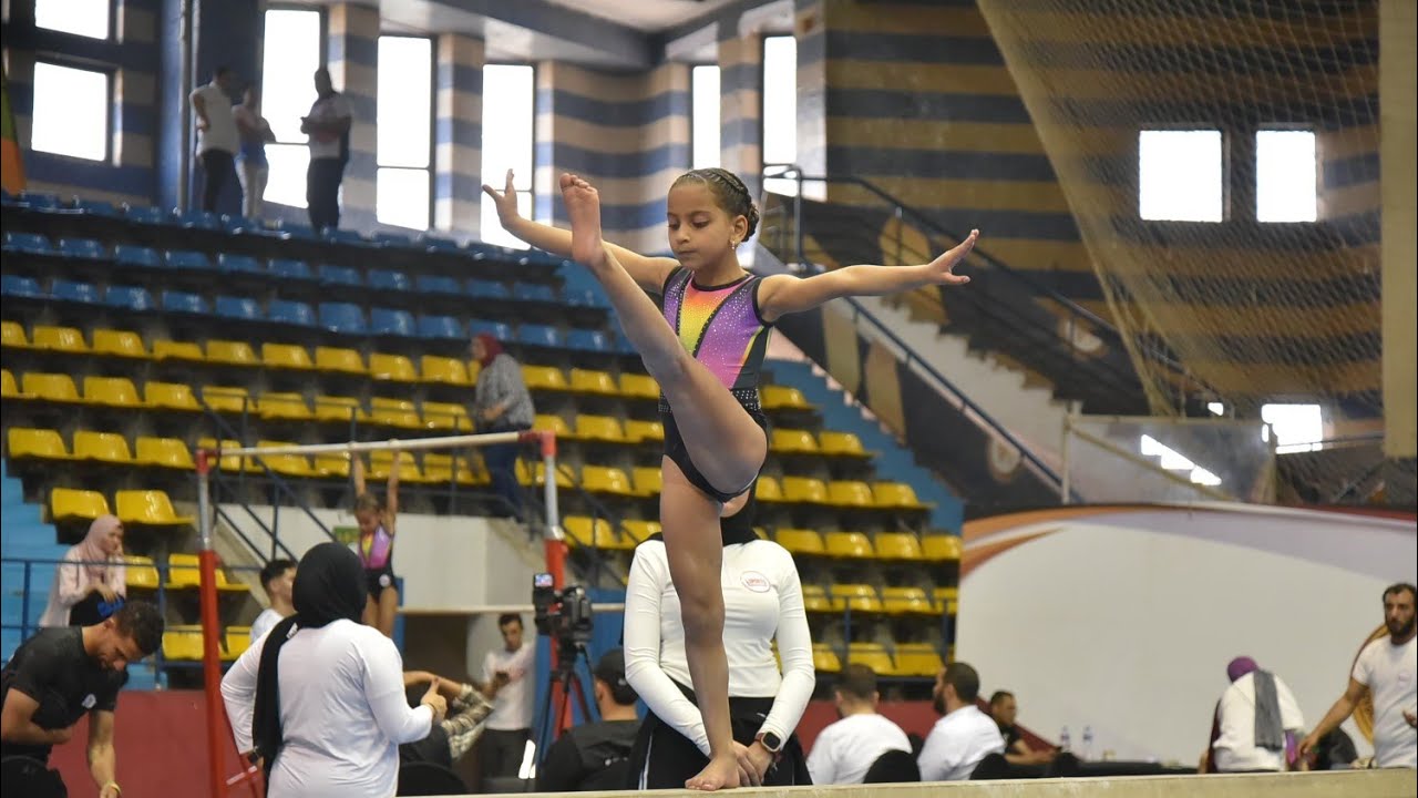 بطلة الجمهورية لمرحله تحت ٧ سنوات للجمباز الفنى انسات🤸مليكه عمرو تحصد المركز الخامس على الجمهوريه💪