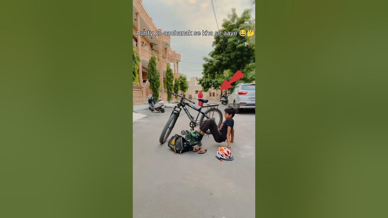 "Smoothest Skating Move Ever?!". 😁😮‍💨 #skating #skatingshoes #trending #shorts