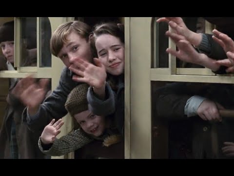 The Lion, The Witch and the Wardrobe (2005) - 'Evacuating London' (Main
