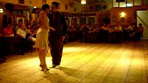 JOHN ZABALA Y PAMELA RAMOS BAILANDO(DON JOSE MARIA, PACIENCIA Y ASI ES LA MILONGA)