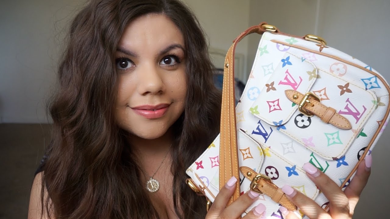 What's In My Louis Vuitton Purse?! - YouTube