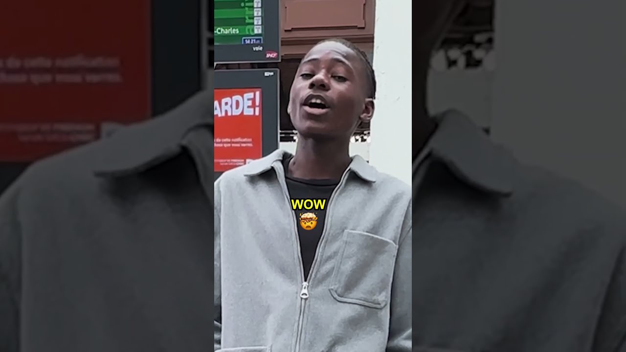 TEENAGER Shocks Everyone Singing La Boh Me VIRAL Public Performance 