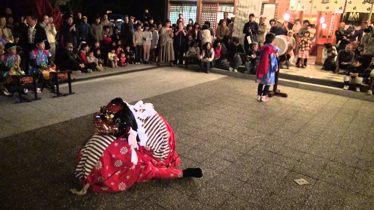 宇和津彦神社　秋季大祭　宵宮祭　本殿前にて　獅子舞　フラッシュ注意　2014　10　28 愛媛 宇和島