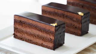 كعكة الشوكولاتة الرطبة الخالية من الدقيق / خالية من الغلوتين / بدون طحين