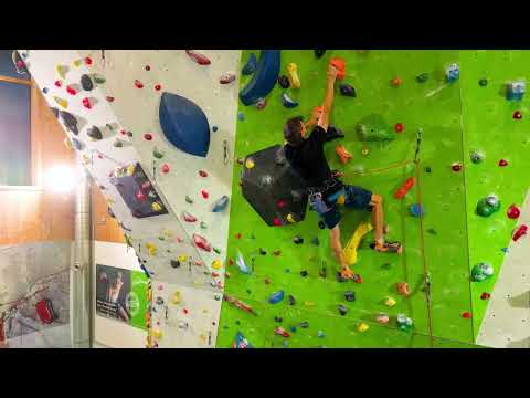 Climbing in the Wörgl climbing hall