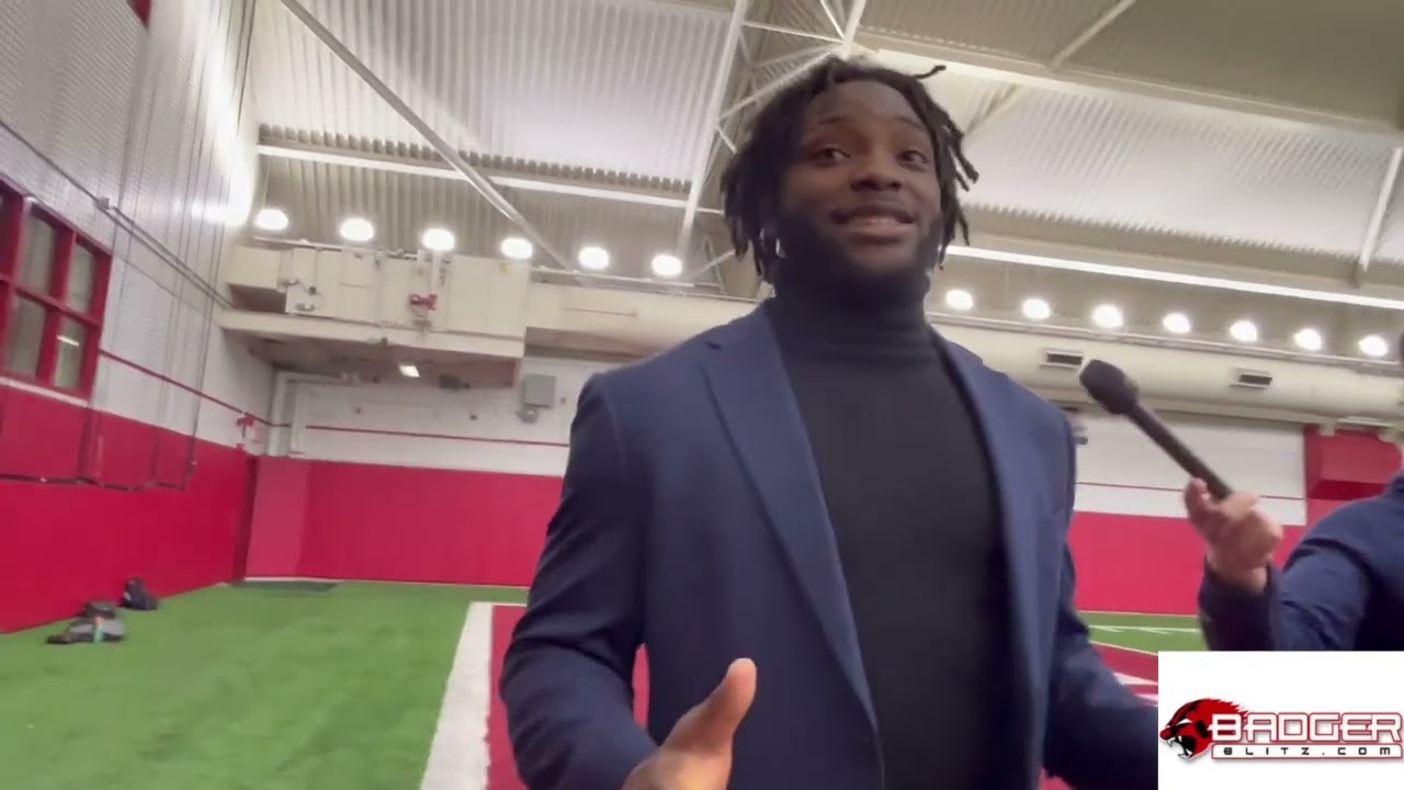 linebacker Maema Njongmeta on the changes to the defense, his development and more