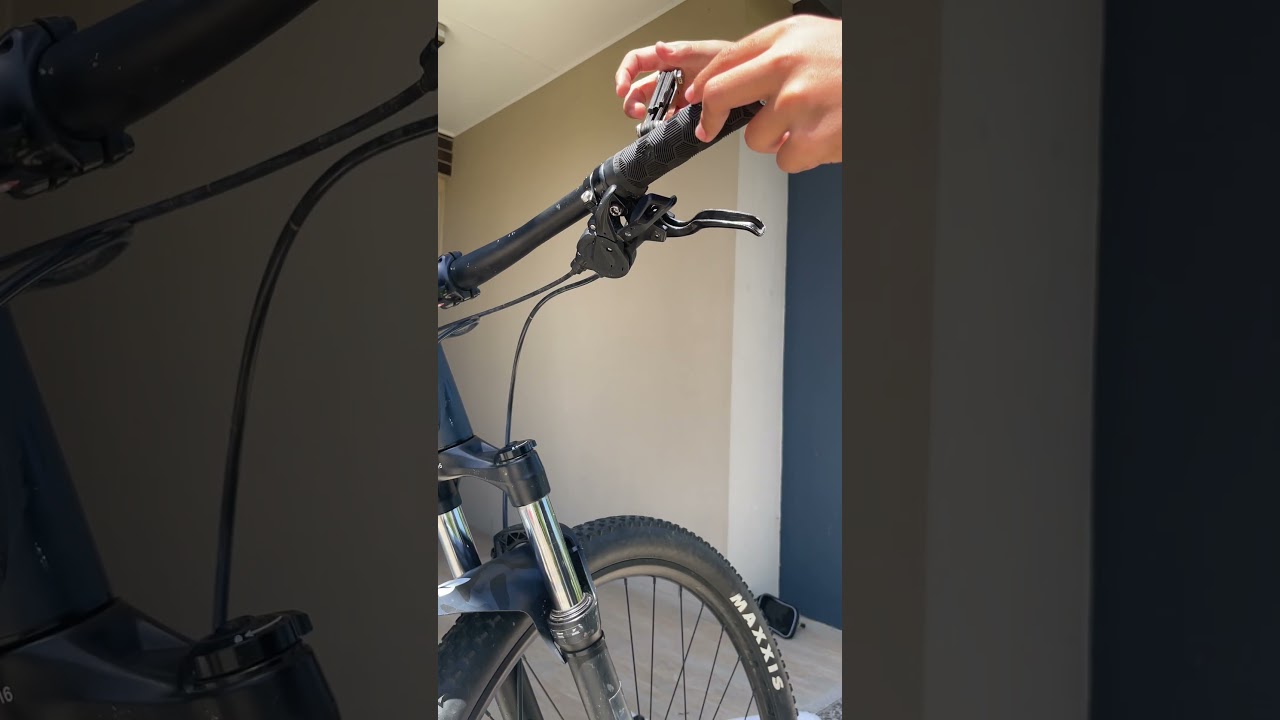 ASMR Unboxing DMR Deathgrips Brendog edition