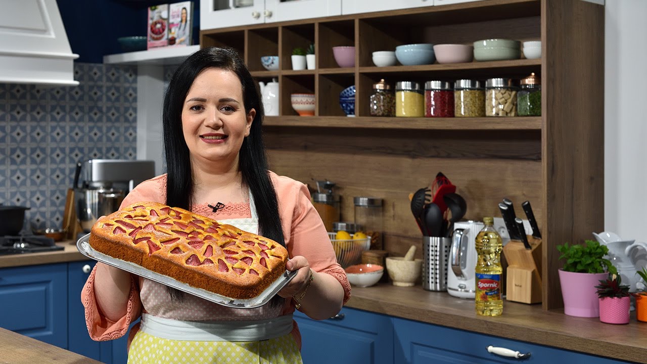 Prajitura spornica cu capsuni, cea mai simpla si mai pufoasa prajitura | JamilaCuisine