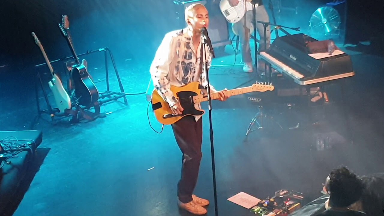 Dominic Fike - She Wants My Money Live in Amsterdam