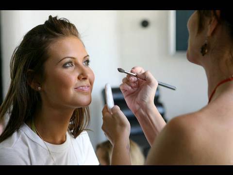 How to Become a Makeup Artist- part 1