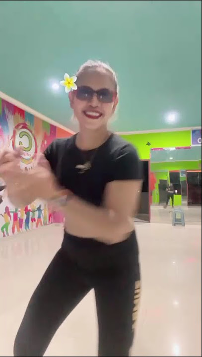 It's viral again!! Turn right around.. #zumba #dance #long journeydon't forget to go home
