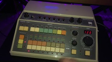 ROLAND CR-8000