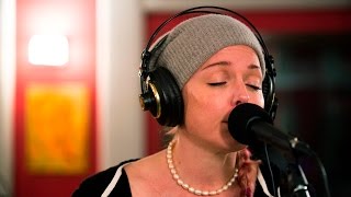 Pink Martini 'Ich Dich Liebe' | Live Studio Session chords