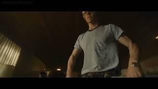 Jeffrey Dahmer (Evan Peters) workout