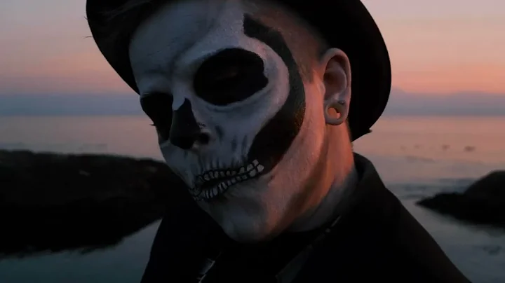 Michael Wilford - Rattle My Bones (feat. Sail Cass...