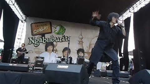 GIGI - PEMIMPIN DARI SORGA LIVE