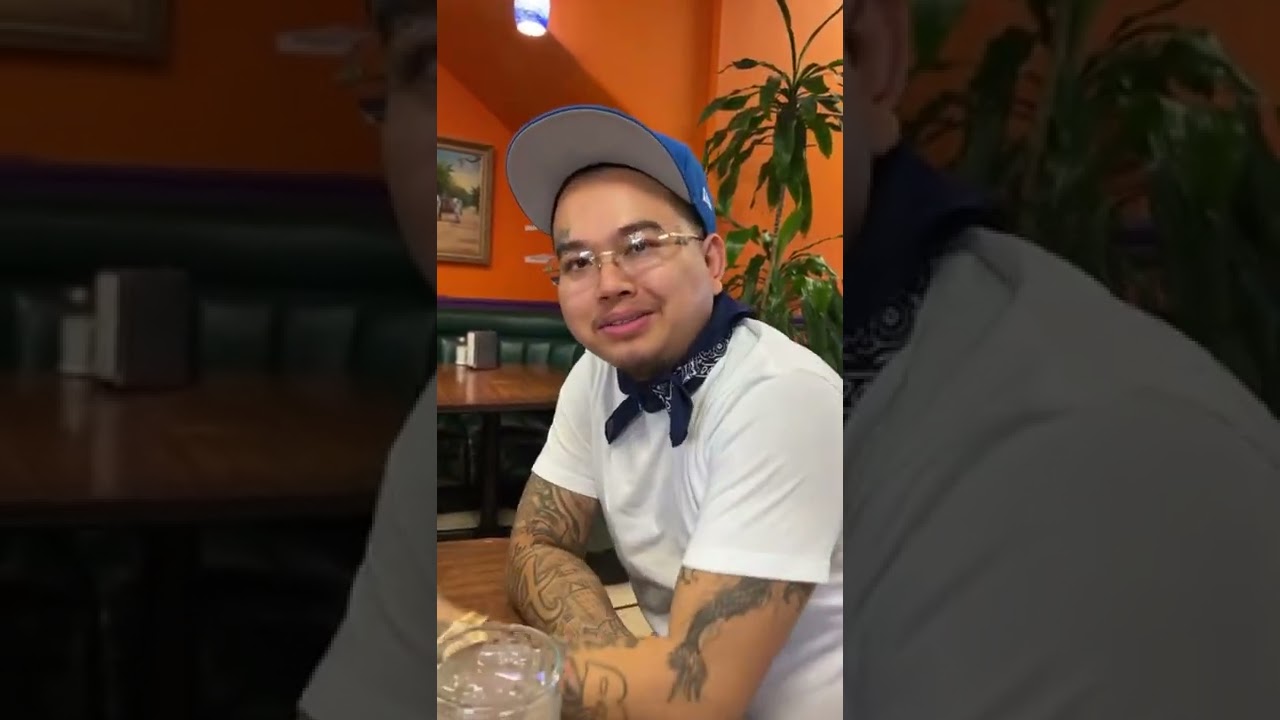 Глупый Янг везёт Mac Eats в Камбоджийский город, Лонг-Бич