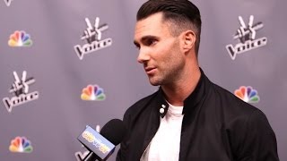 adam levine praises kelly clarkson wants to be worlds first pregnant man the voice interview