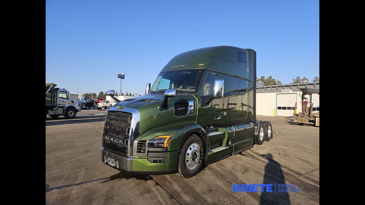 ABYSS GREEN 2026 MACK PIONEER 64T 76H Stevens Point WI Kriete Truck Centers | Stock Number: PR100773