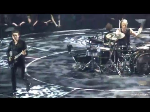 Muse - Reapers live [HD] 10 3 2016 Ziggo Dome Amsterdam Netherlands