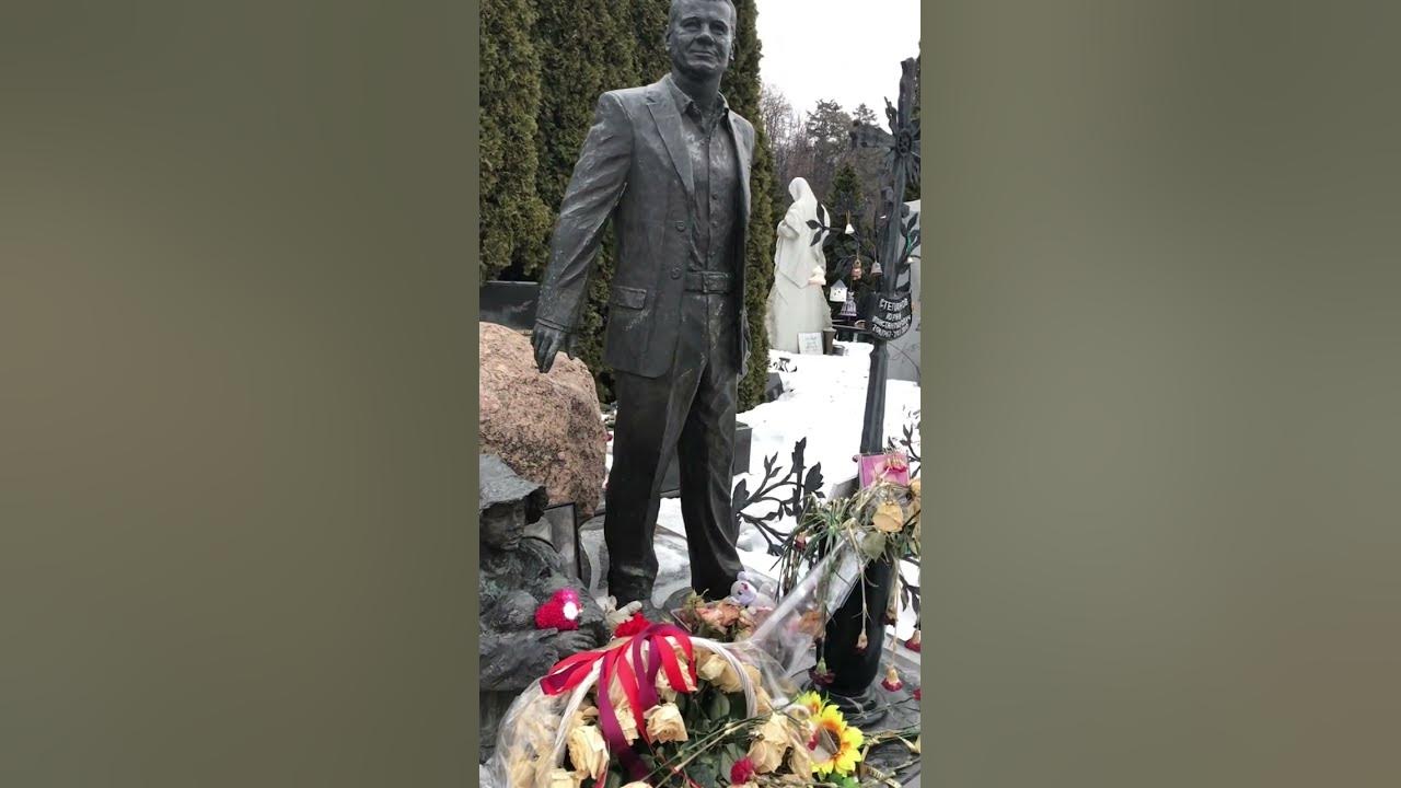 Могила галкина владислава фото на троекуровском Могила Владислава Галкина:фото могилы Галкина