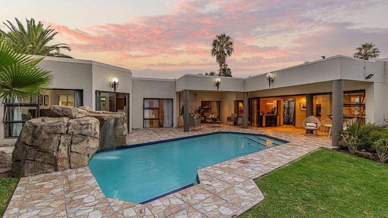 4 Bedrooms House for sale in Sunward Park | Pam Golding Properties