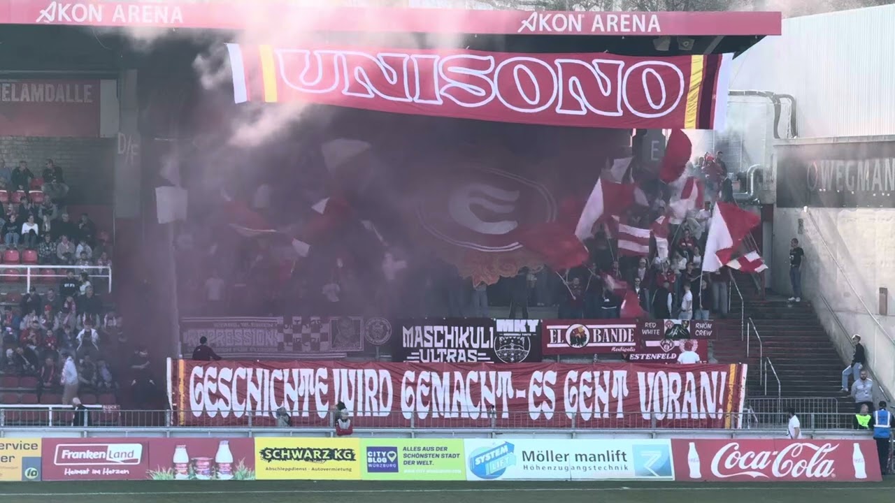 Kickers Würzburg vs. Aschaffenburg 08.03.2025 -  Choreo Würzburger Ultras 🥳🔥