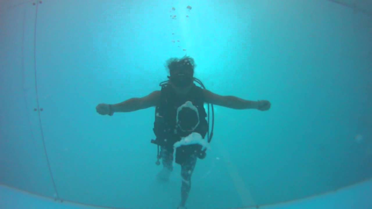 Dacdivers 水中 空気砲 ダックダイバーズ Youtube