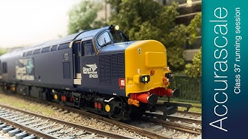 Sevenoaks OO gauge - Accurascale Class 37 thrash, and more scenery progress